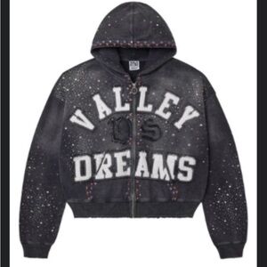 Stylish grey zip up hoodie